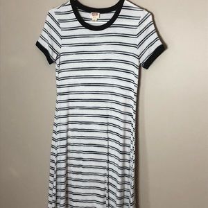 Mossimo T-shirt Dress Small, white and black
